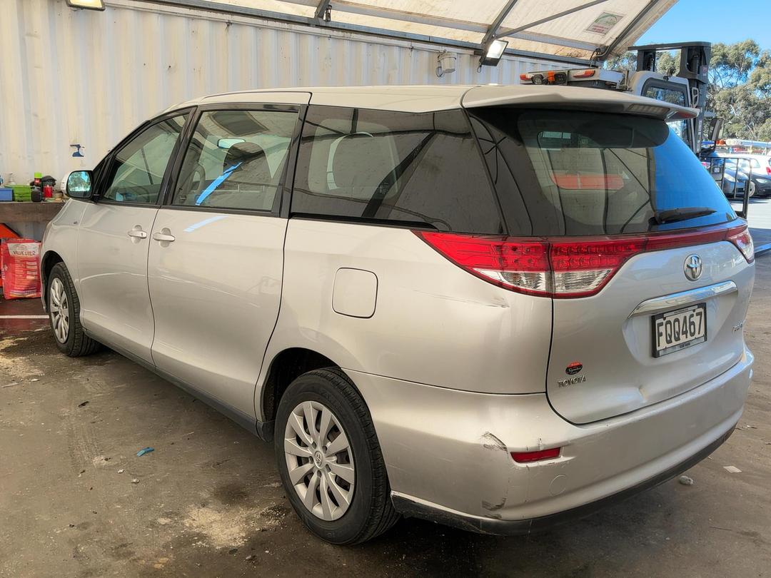 Photo '6' of Toyota Previa Photo '6' of Toyota Previa