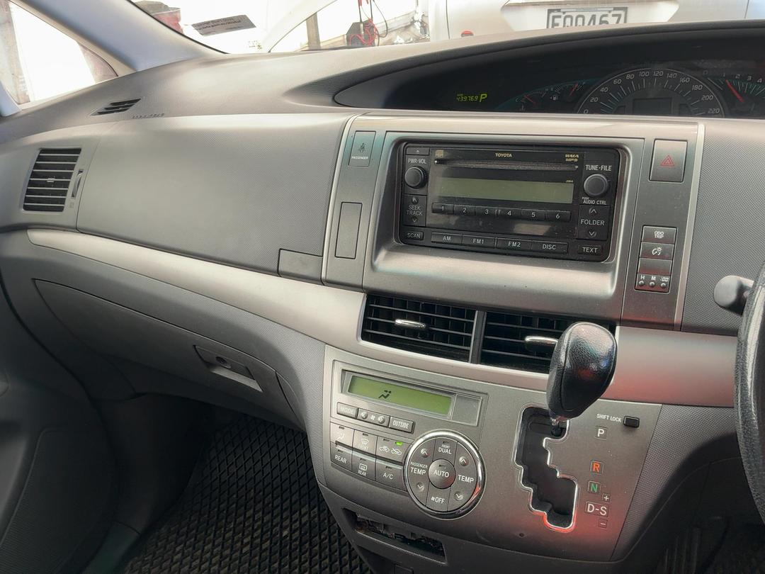 Photo '17' of Toyota Previa Photo '17' of Toyota Previa