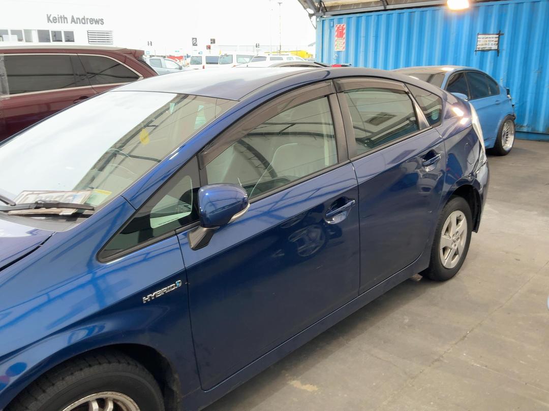 Photo '8' of Toyota Prius