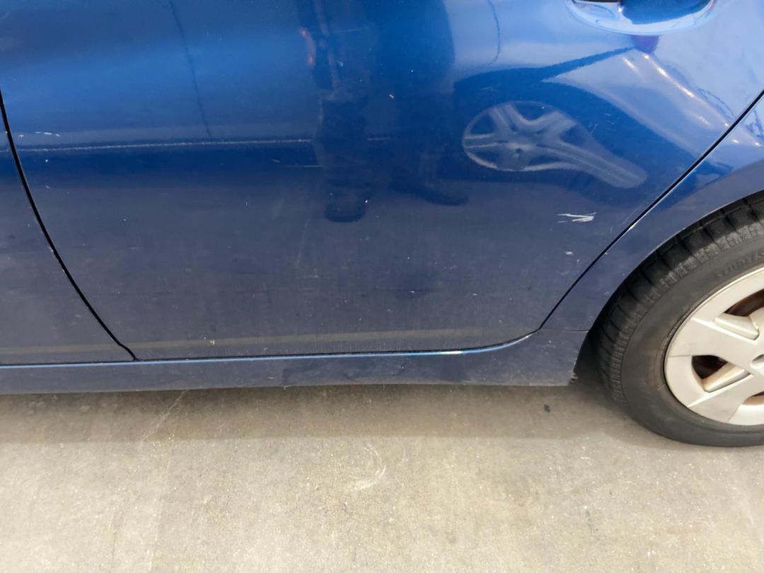 Photo '11' of Toyota Prius