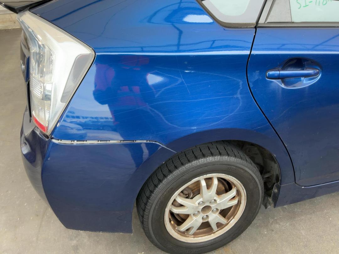 Photo '17' of Toyota Prius