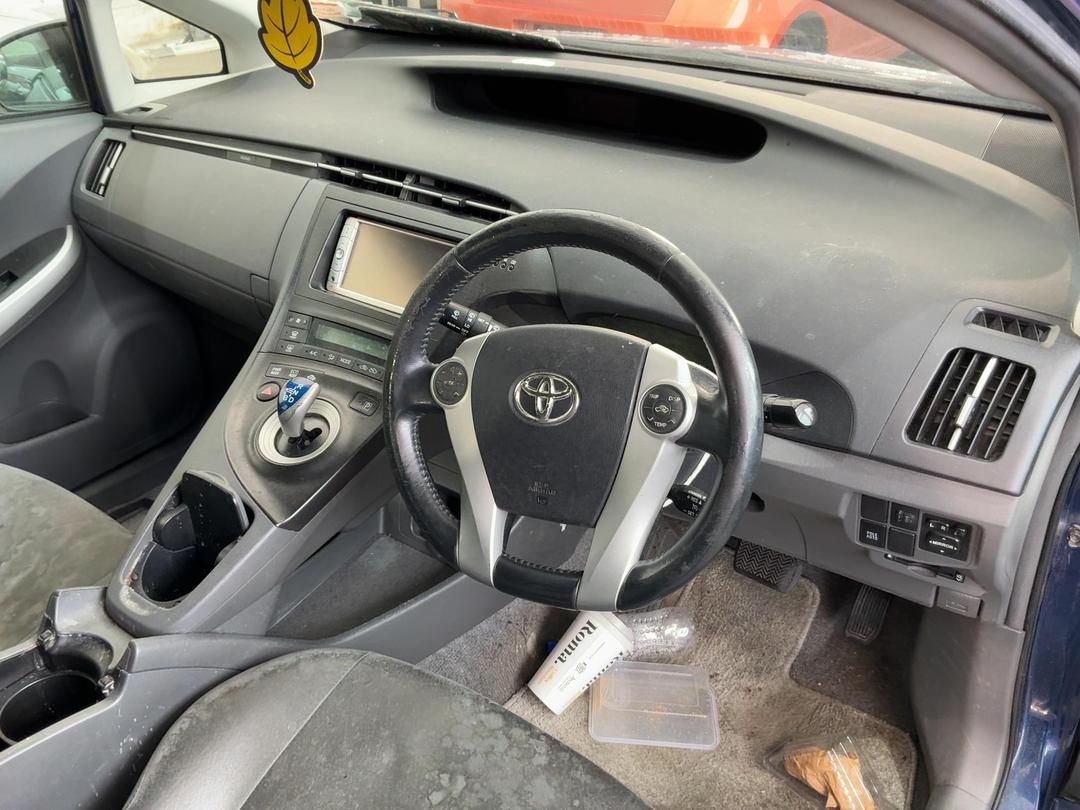 Photo '22' of Toyota Prius