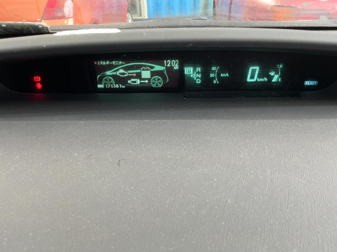 Photo '23' of Toyota Prius