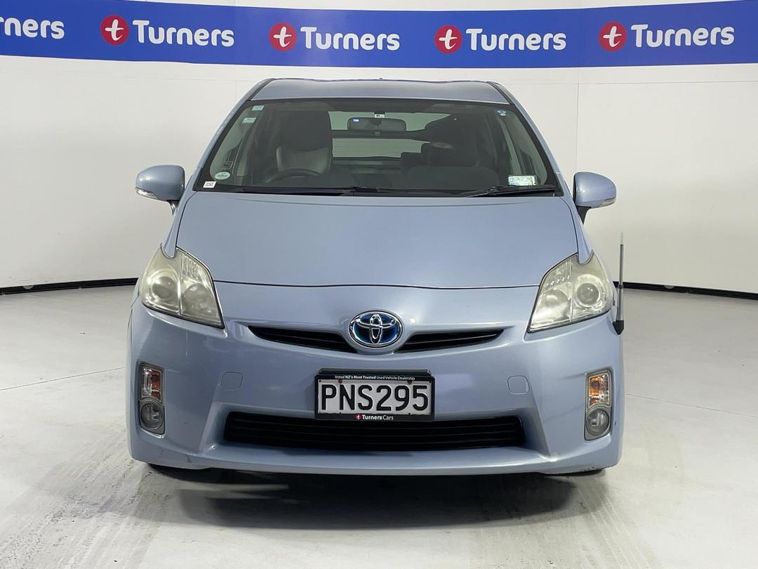 Photo '2' of Toyota Prius