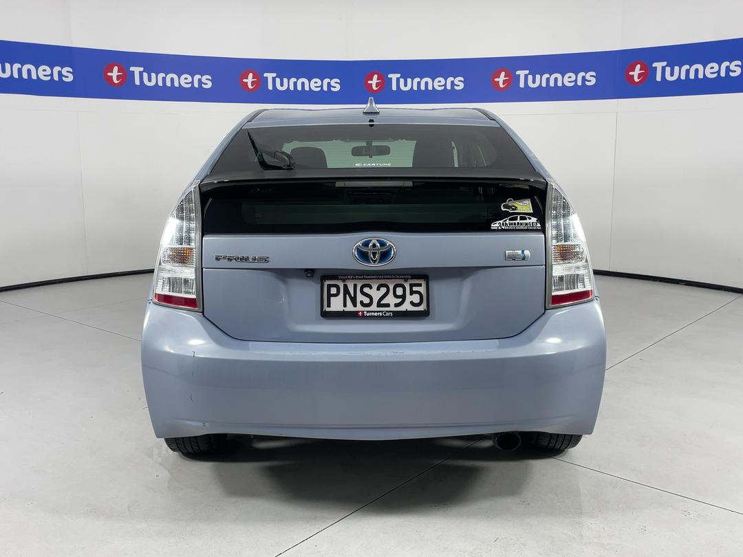 Photo '6' of Toyota Prius