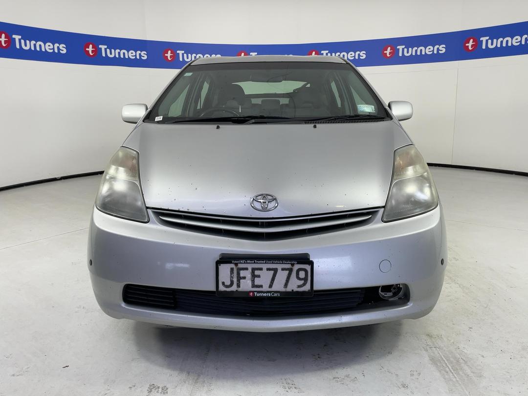Photo '2' of Toyota Prius