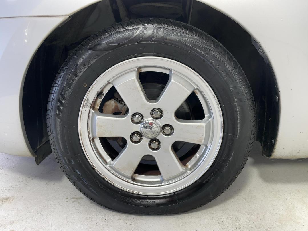 Photo '10' of Toyota Prius