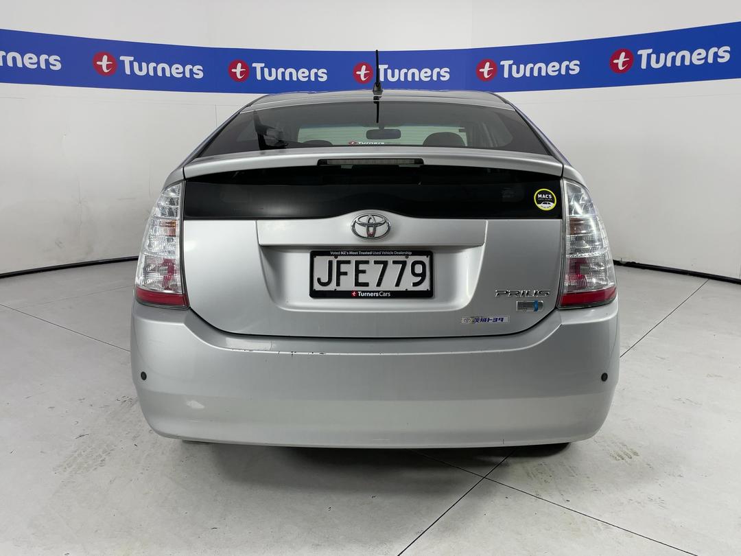 Photo '6' of Toyota Prius