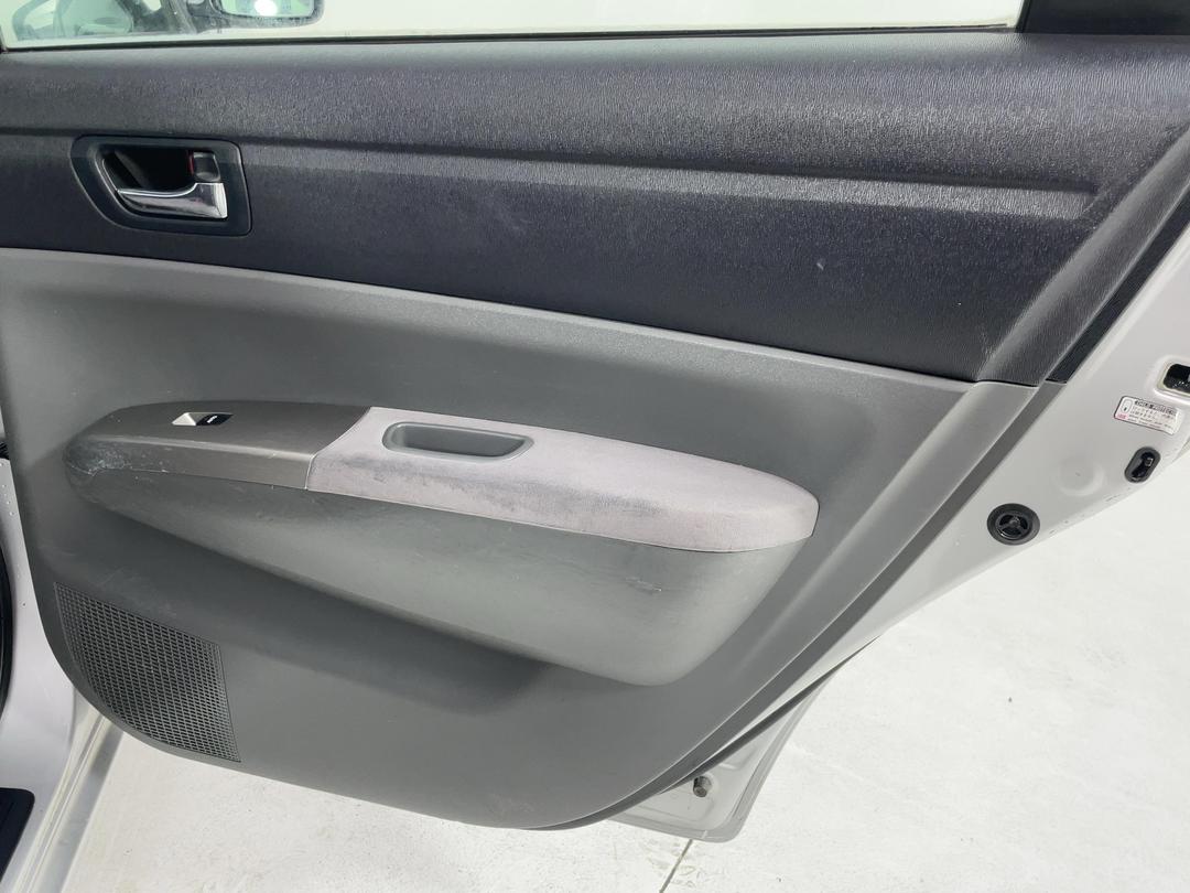 Photo '19' of Toyota Prius