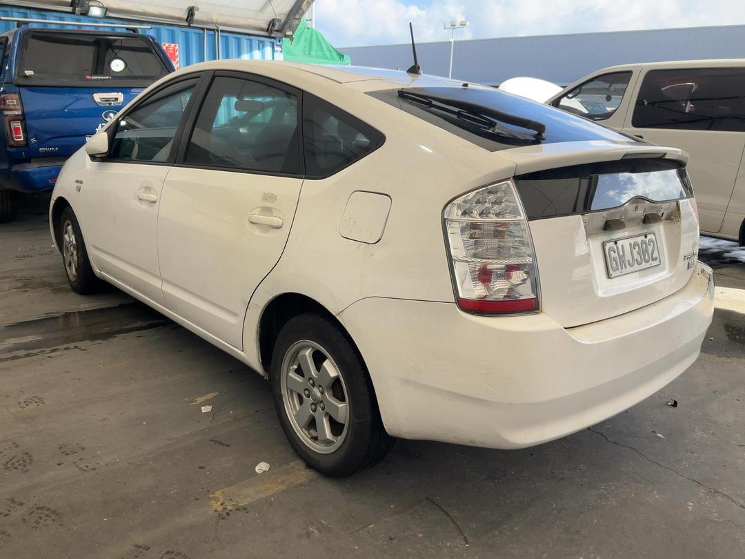 Photo '4' of Toyota Prius