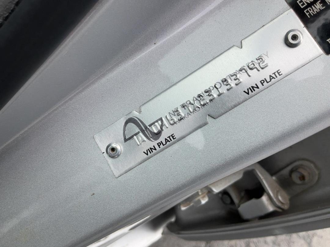 Photo '24' of Toyota Prius