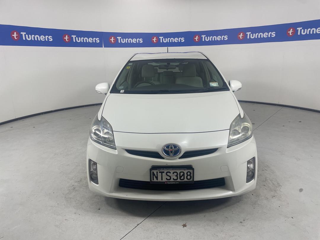 Photo '2' of Toyota Prius