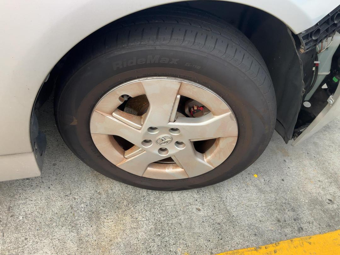 Photo '10' of Toyota Prius Hybrid