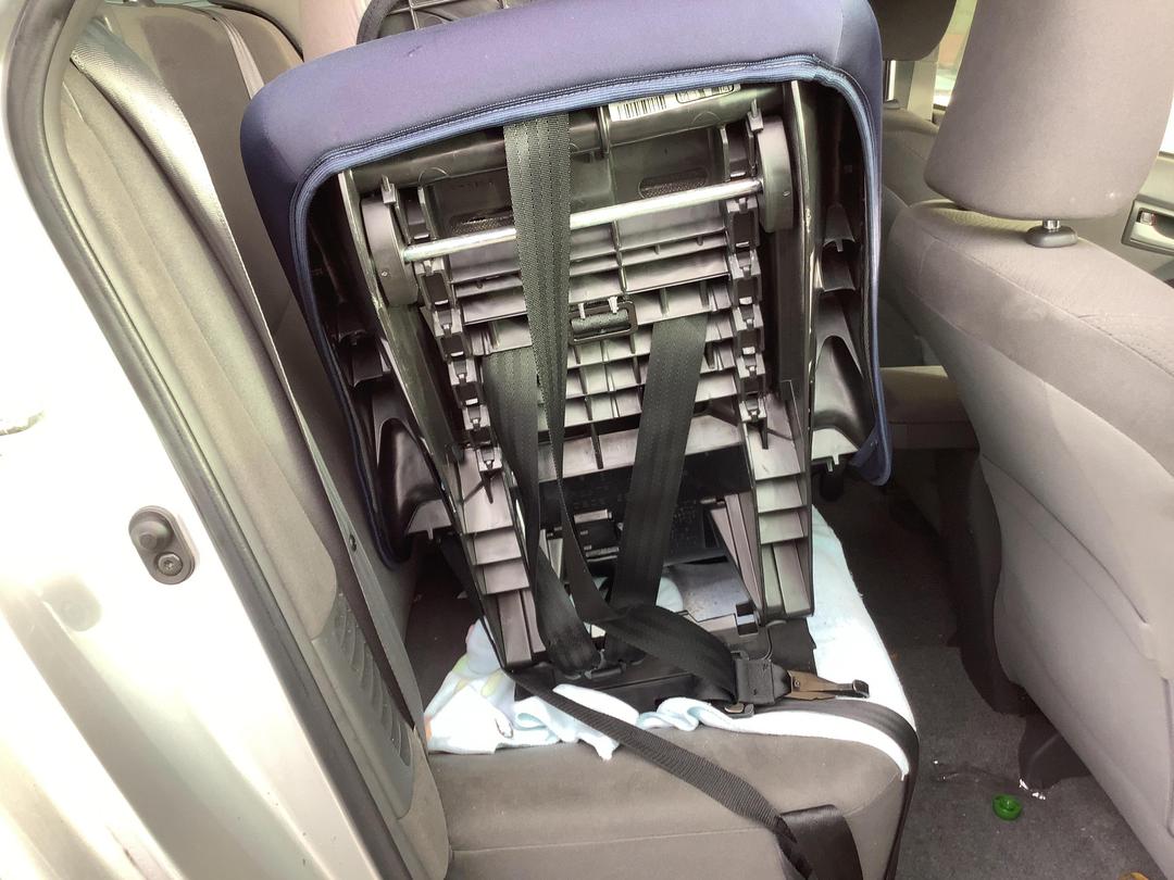 Photo '8' of Toyota Prius