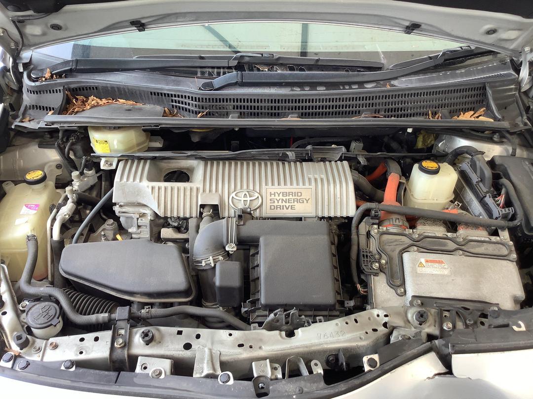 Photo '11' of Toyota Prius