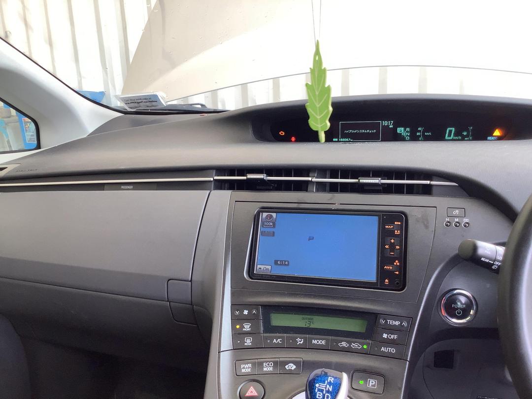 Photo '17' of Toyota Prius