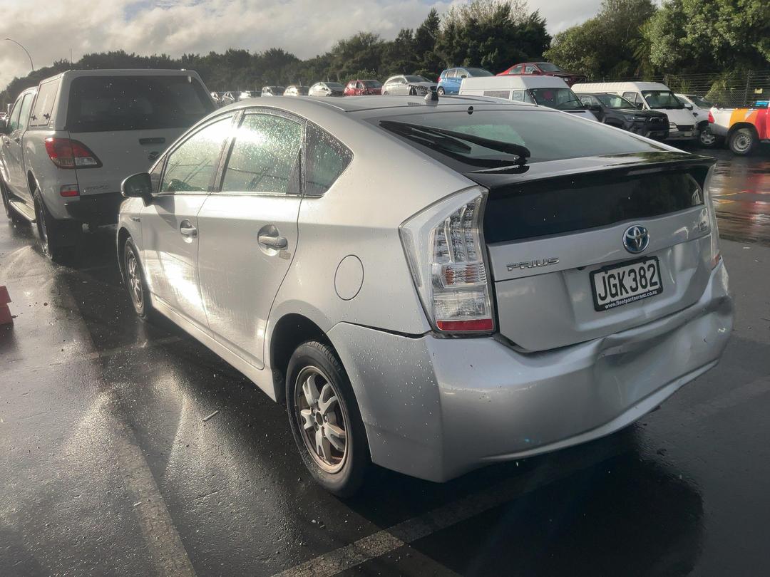 Photo '3' of Toyota Prius S