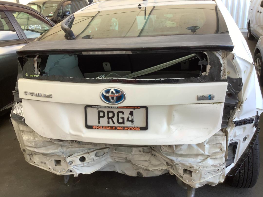 Photo '6' of Toyota Prius