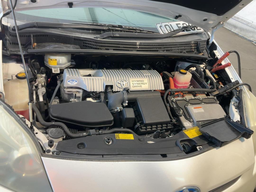 Photo '21' of Toyota Prius Photo '21' of Toyota Prius