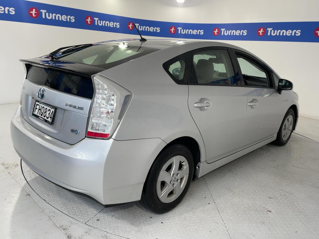 Photo '7' of Toyota Prius