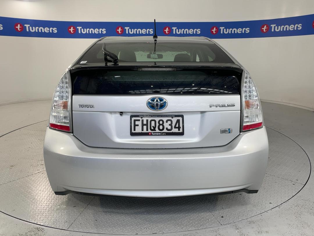 Photo '6' of Toyota Prius