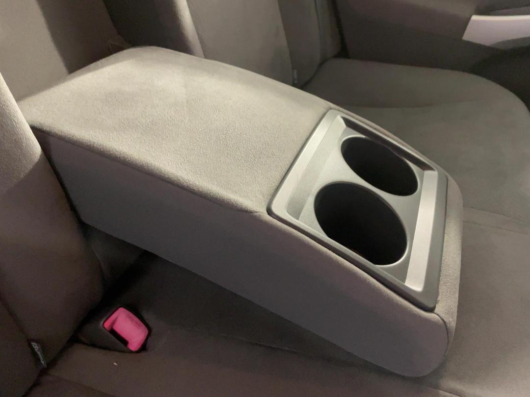 Photo '23' of Toyota Prius