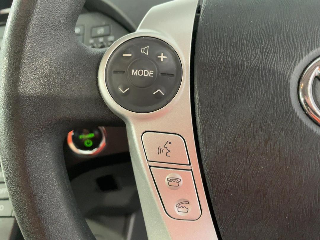 Photo '27' of Toyota Prius