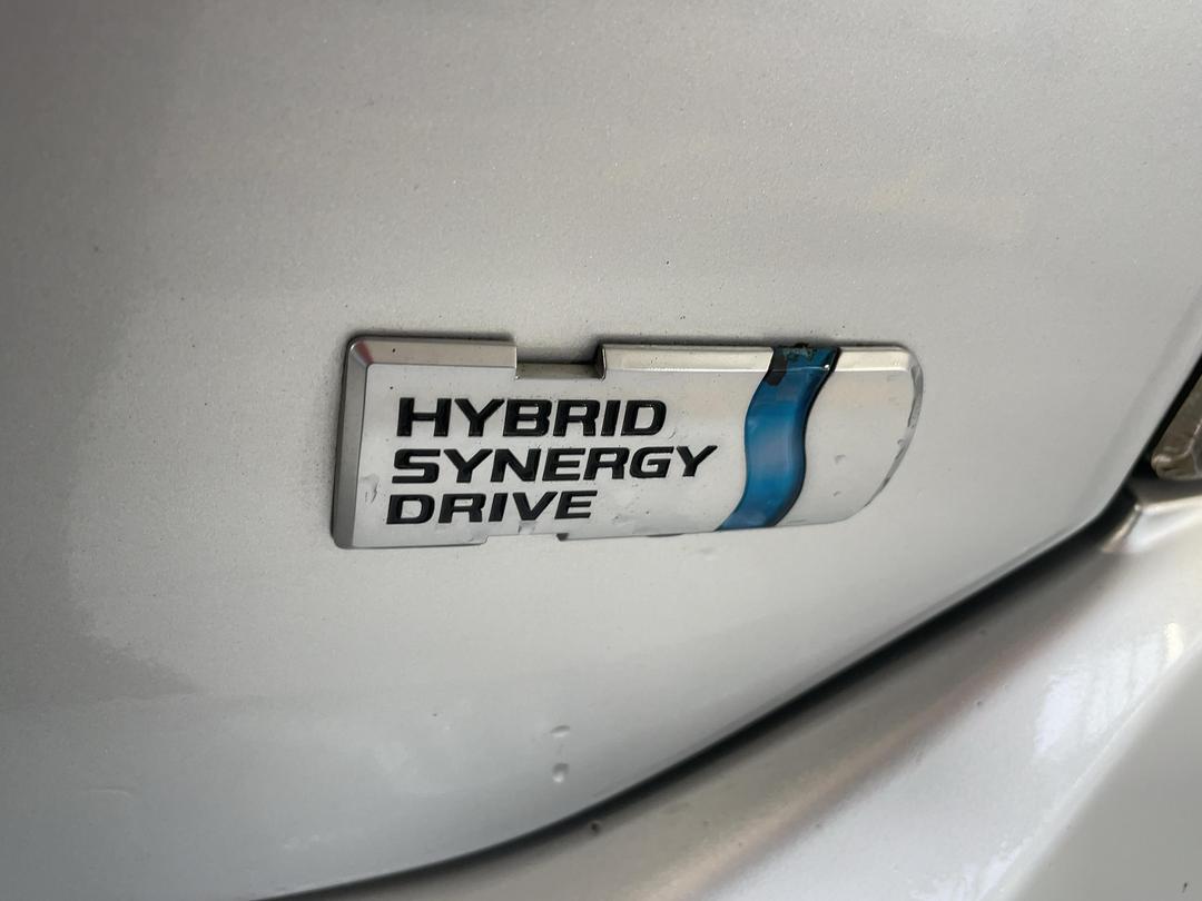 Photo '39' of Toyota Prius
