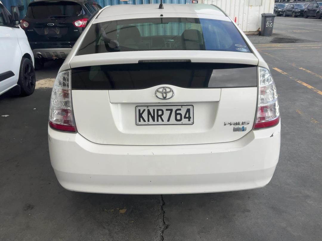 Photo '5' of Toyota Prius Photo '5' of Toyota Prius