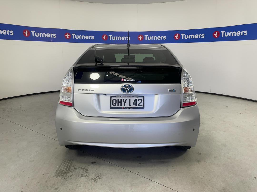 Photo '6' of Toyota Prius
