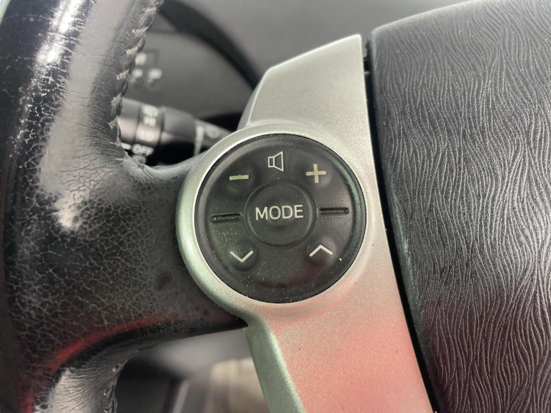 Photo '23' of Toyota Prius