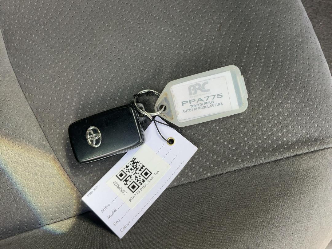 Photo '12' of Toyota Prius Photo '12' of Toyota Prius