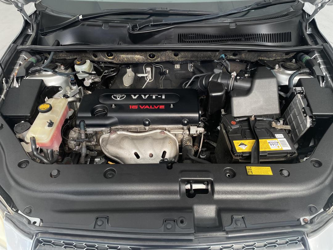 Photo '13' of Toyota Rav4