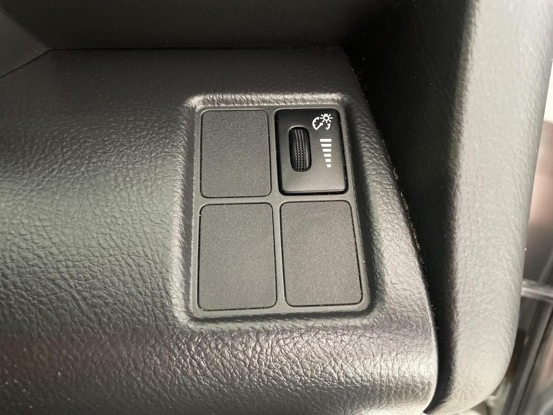 Photo '24' of Toyota Rav4