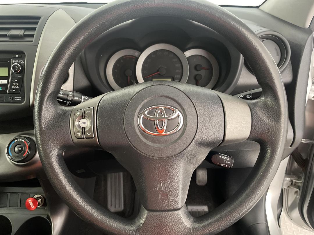 Photo '26' of Toyota Rav4