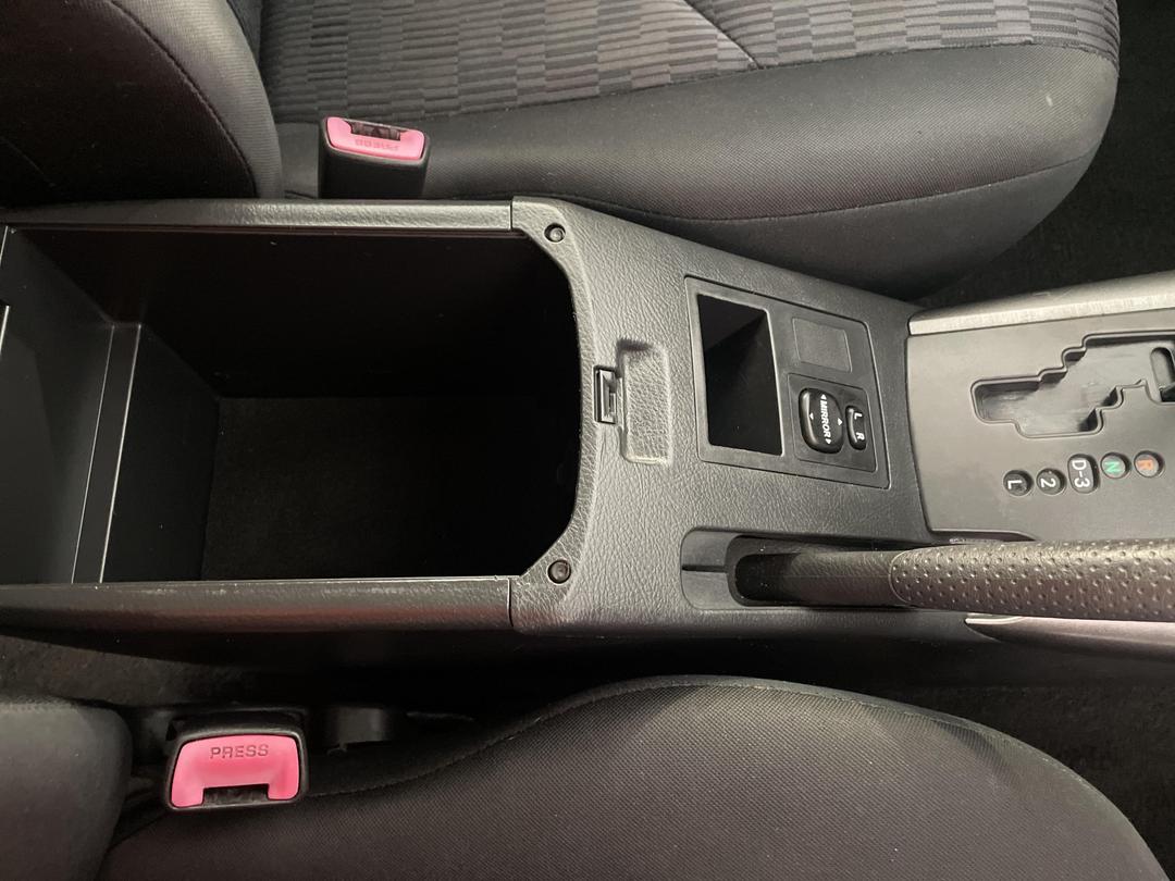 Photo '30' of Toyota Rav4