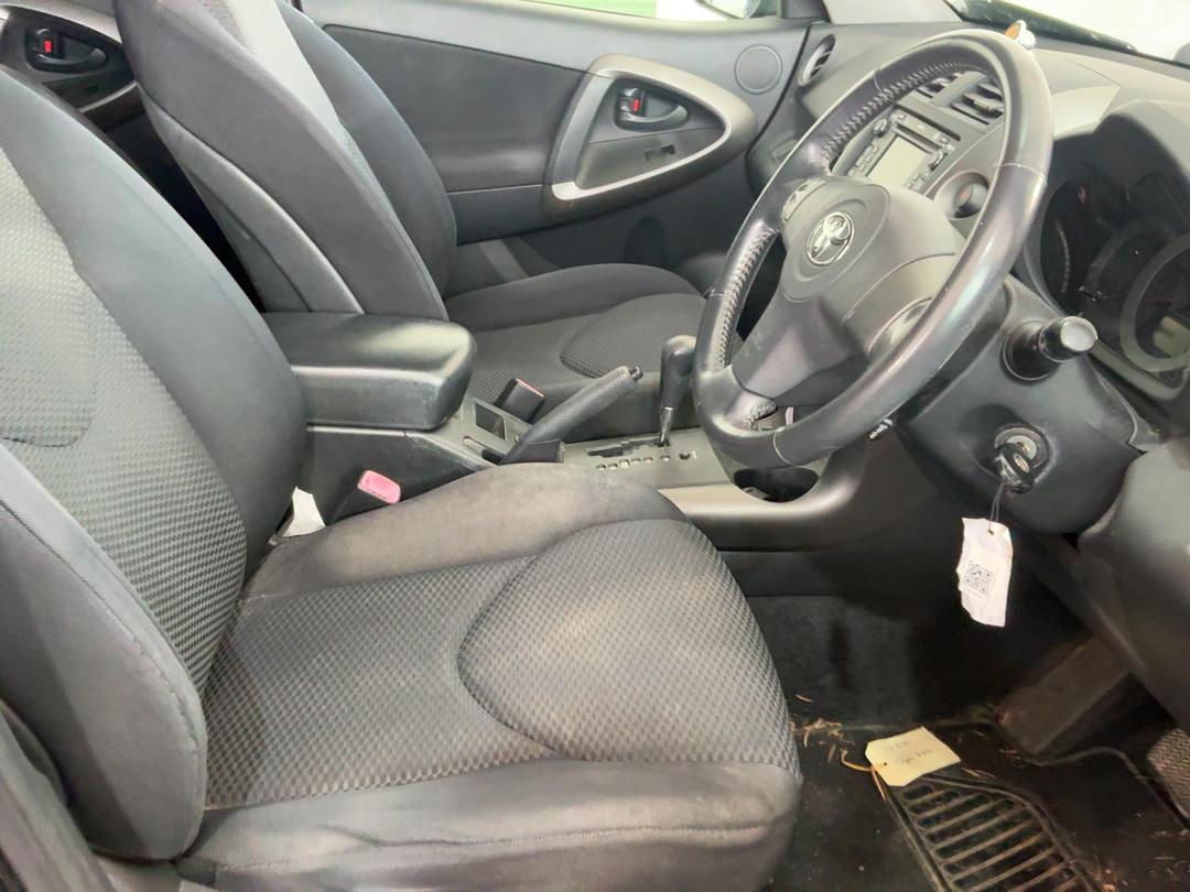 Photo '12' of Toyota Rav4 LTD