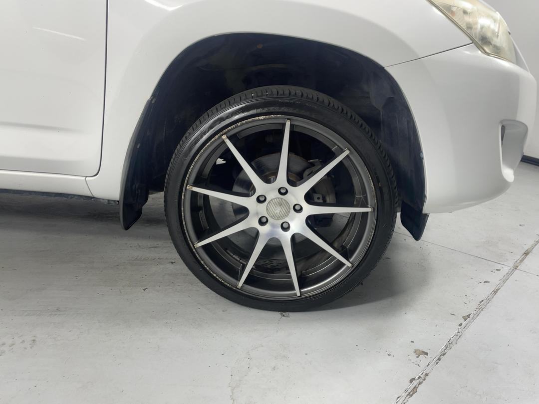Photo '9' of Toyota Rav4