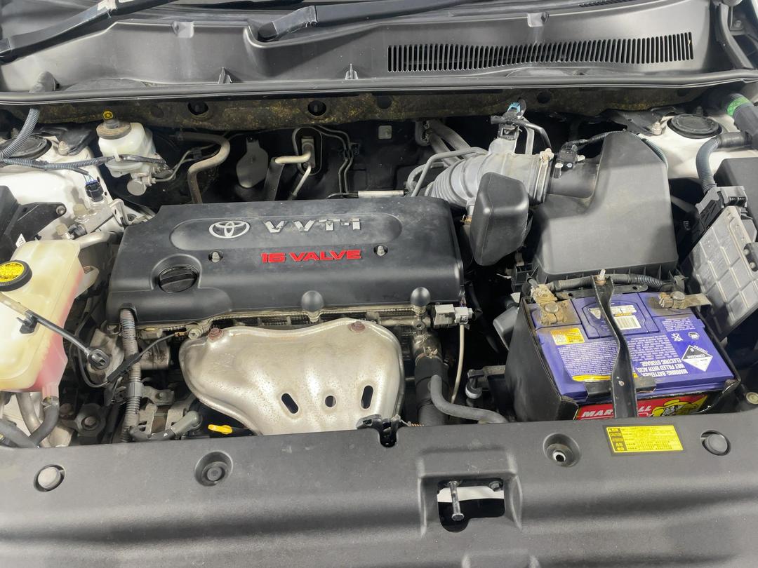 Photo '13' of Toyota Rav4