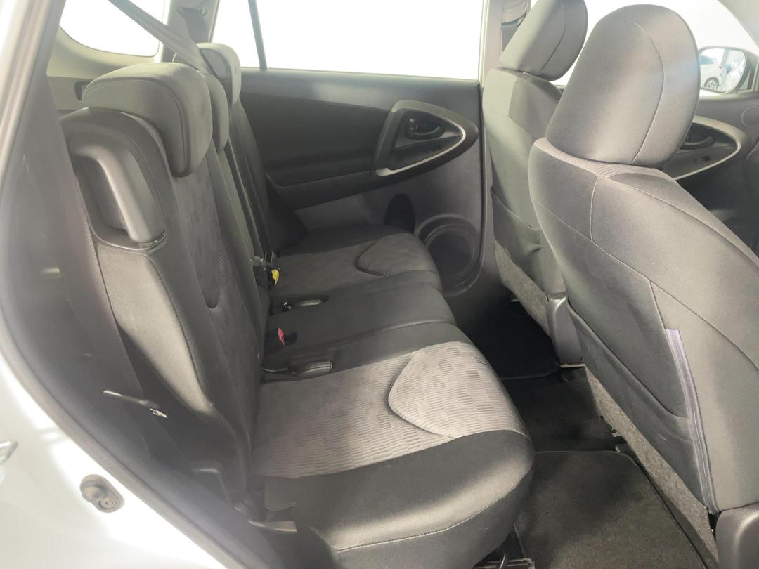 Photo '20' of Toyota Rav4