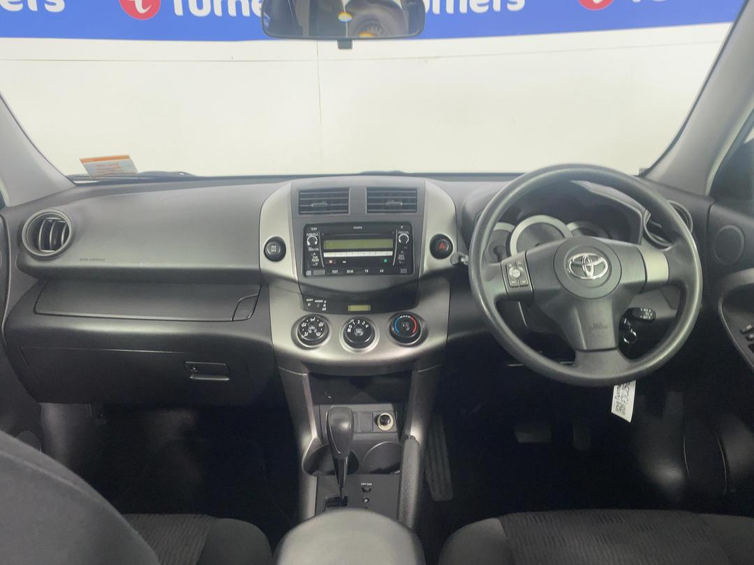 Photo '17' of Toyota Rav4