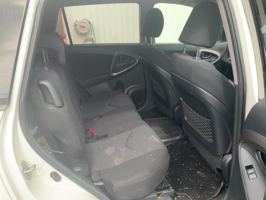 Photo '20' of Toyota Rav4 LTD Photo '20' of Toyota Rav4 LTD