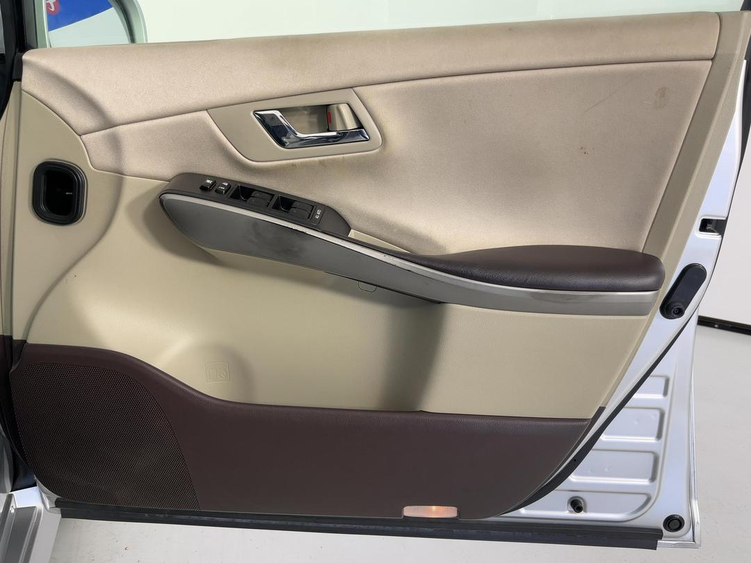 Photo '15' of Toyota SAI