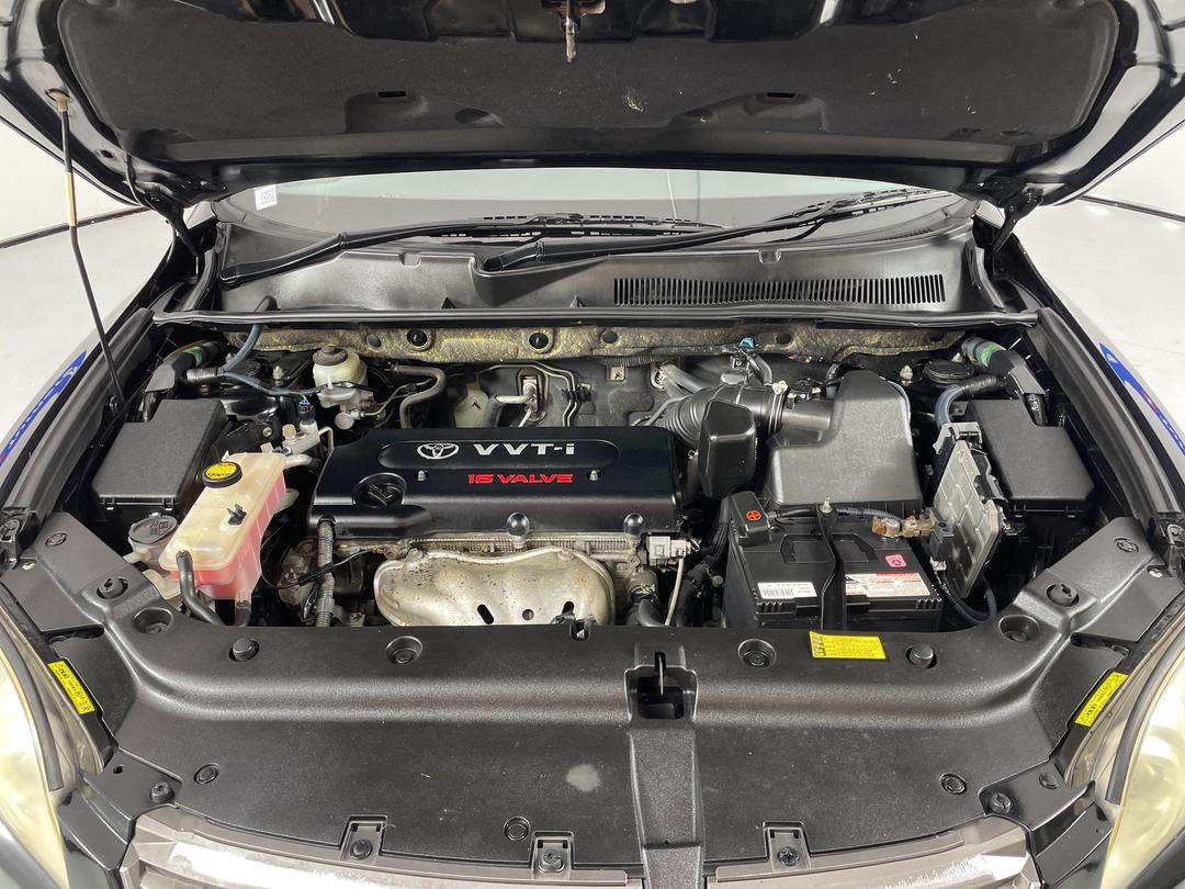 Photo '13' of Toyota Vanguard