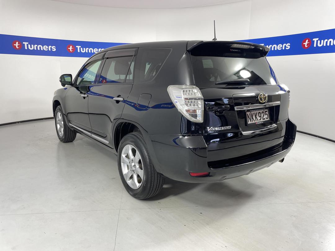 Photo '5' of Toyota Vanguard