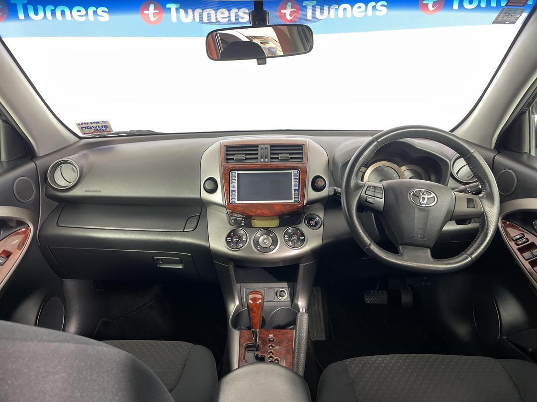 Photo '17' of Toyota Vanguard