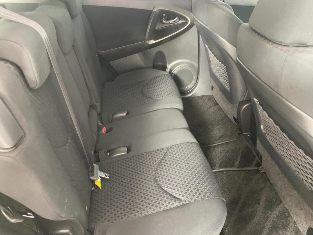 Photo '14' of Toyota Vanguard