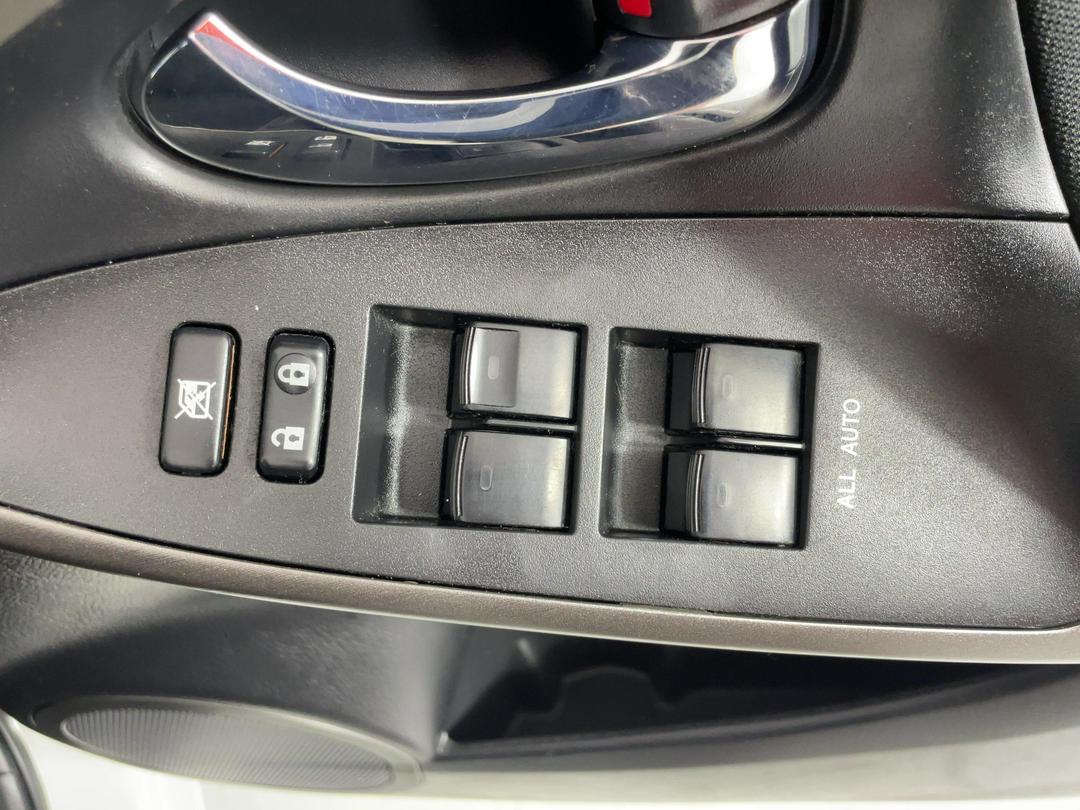 Photo '19' of Toyota Vanguard