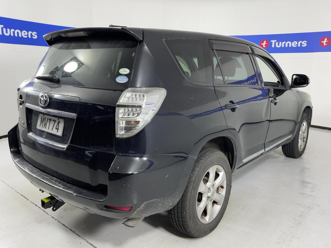 Photo '7' of Toyota Vanguard Photo '7' of Toyota Vanguard