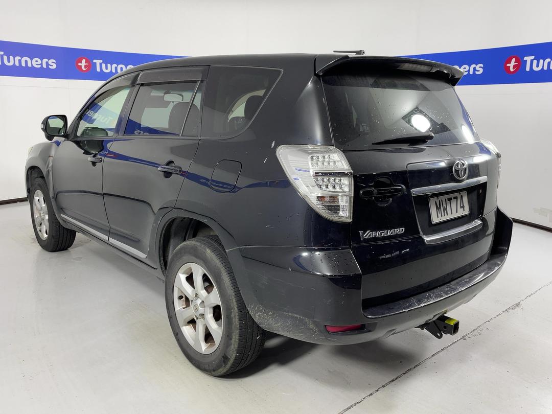 Photo '10' of Toyota Vanguard Photo '10' of Toyota Vanguard